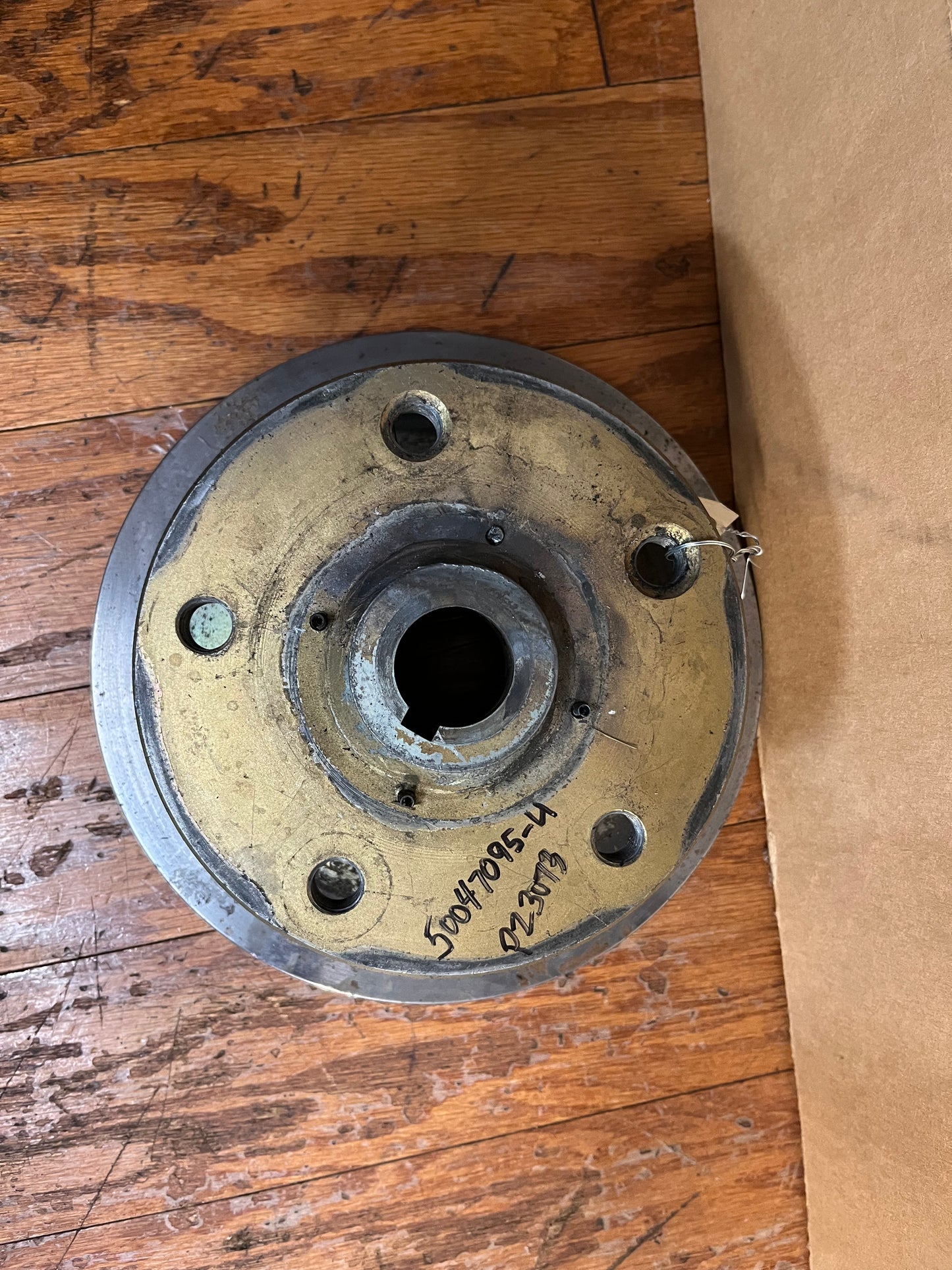 50047095 Hub Assy. Bushhog USED