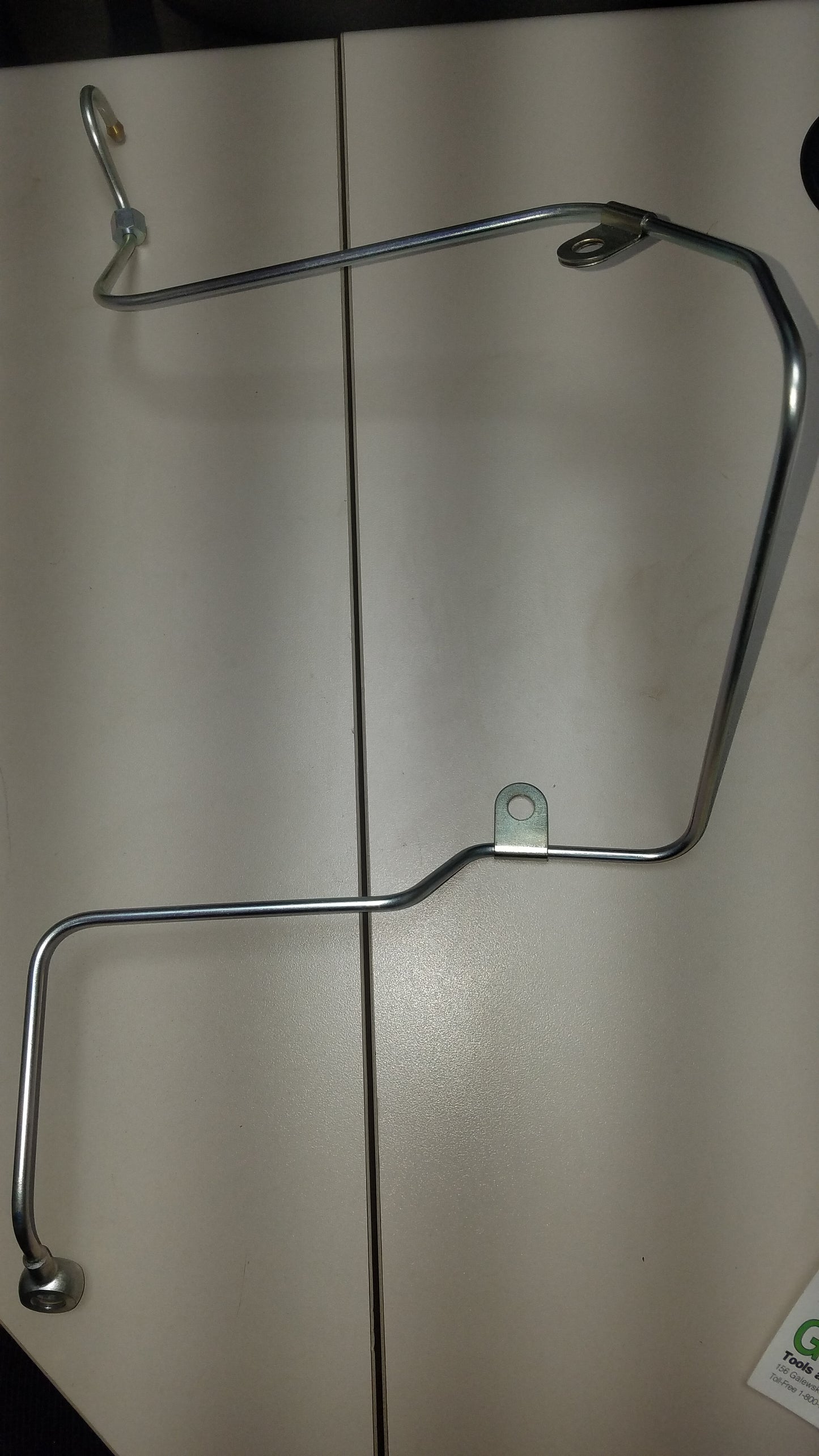 3757042M91 OIL PIPE
