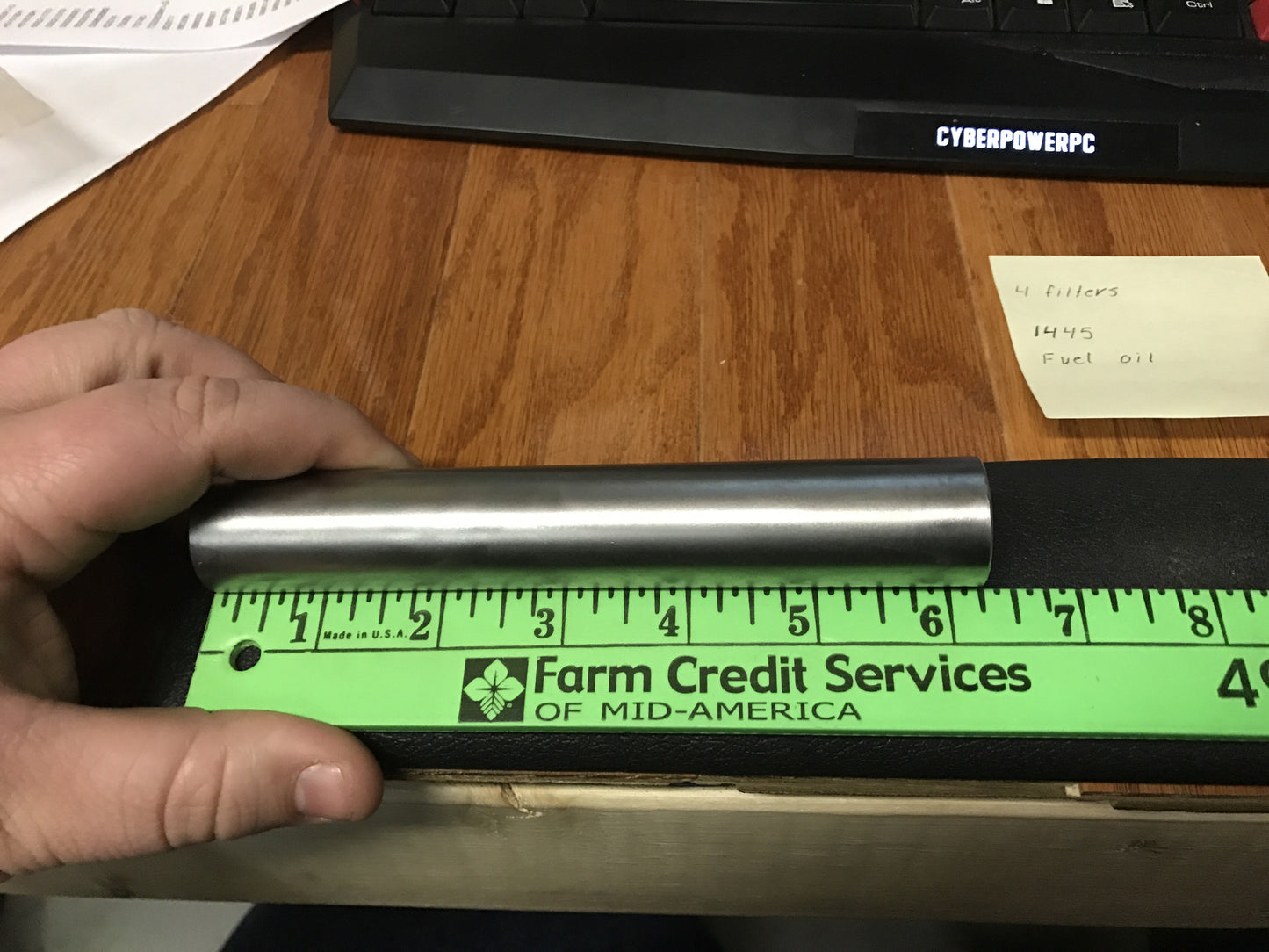 98645 PIVOT TUBE RTW