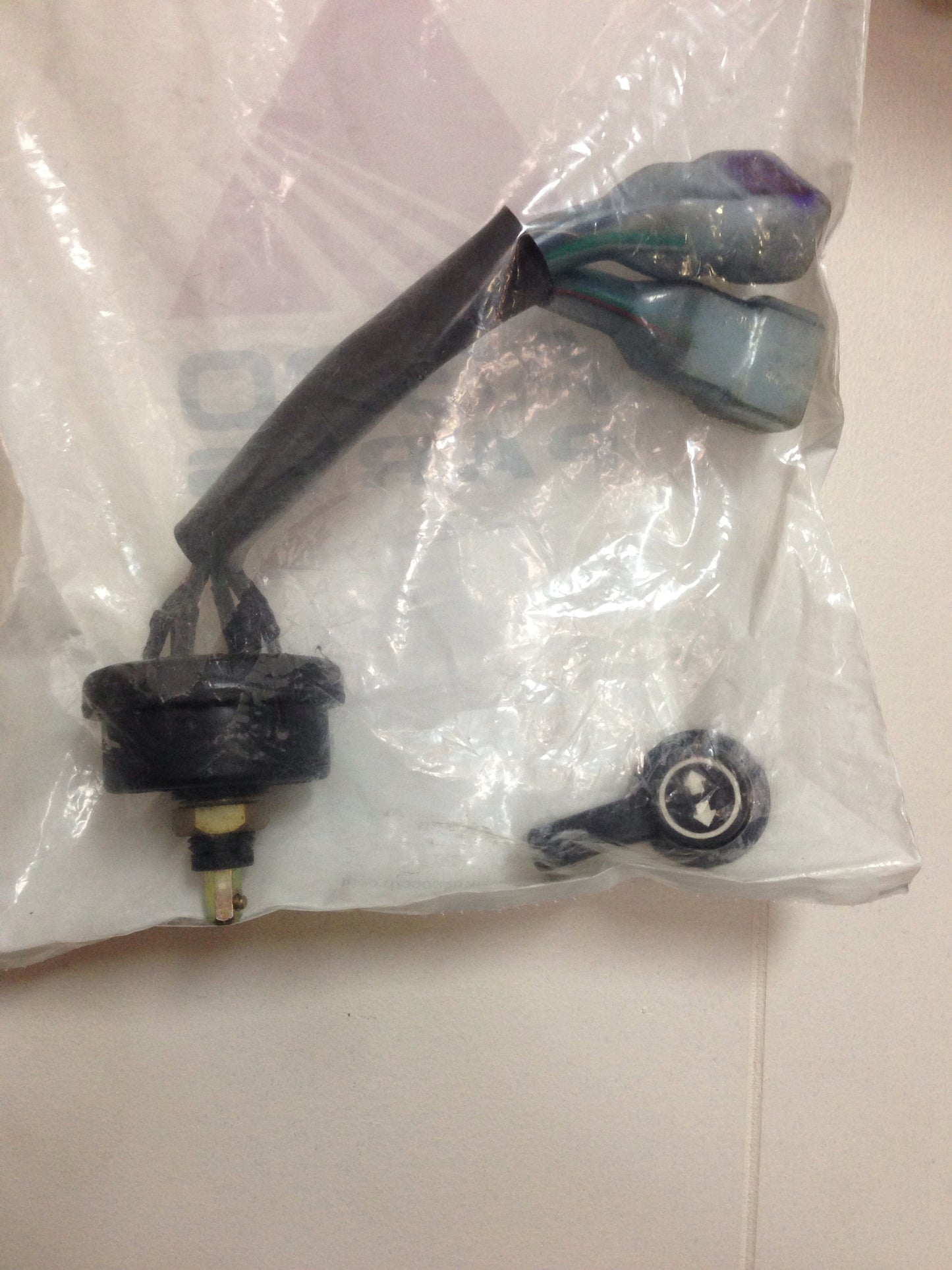 4252928M91 SWITCH