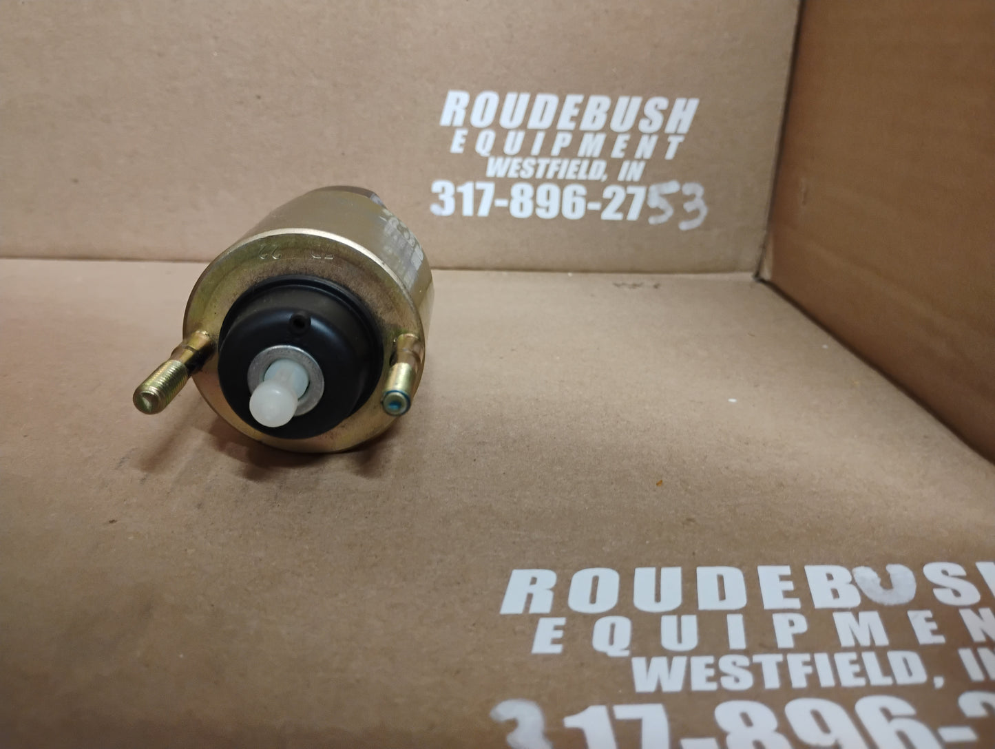 52 435 02   SOLENOID