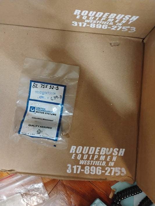 82 755 32-S  DRIVE END CAP