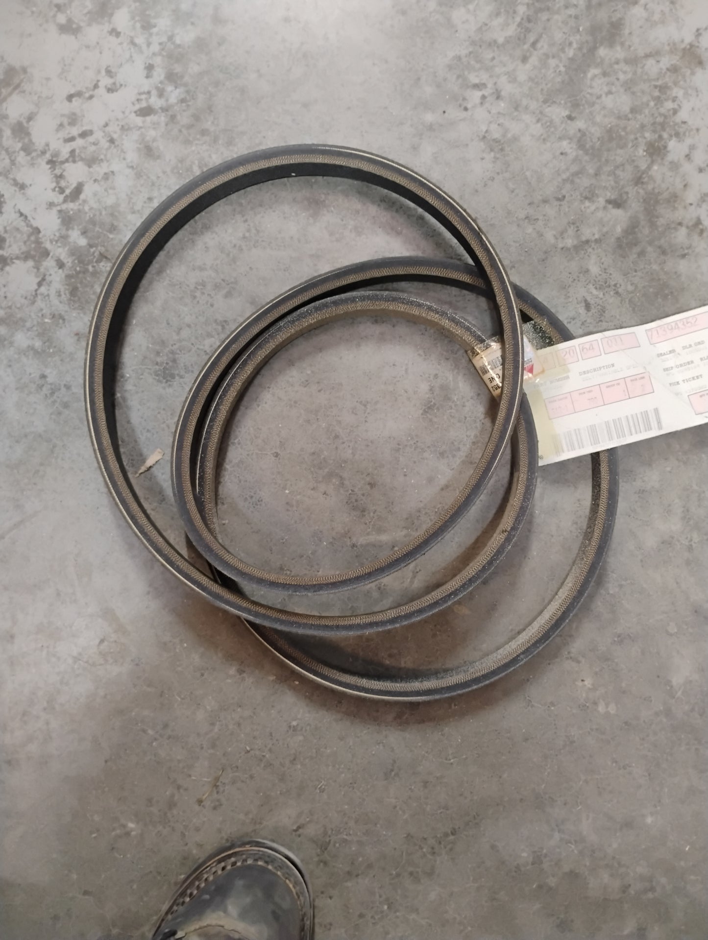 71394352   VAR SPEED BELT-115"