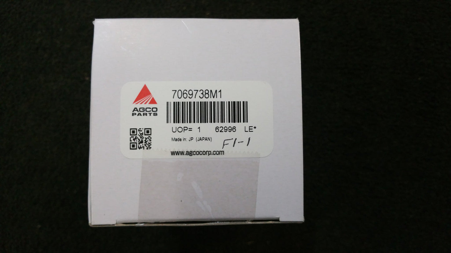 7069738M1 - Hydrostatic Oil Filter - Massey Ferguson