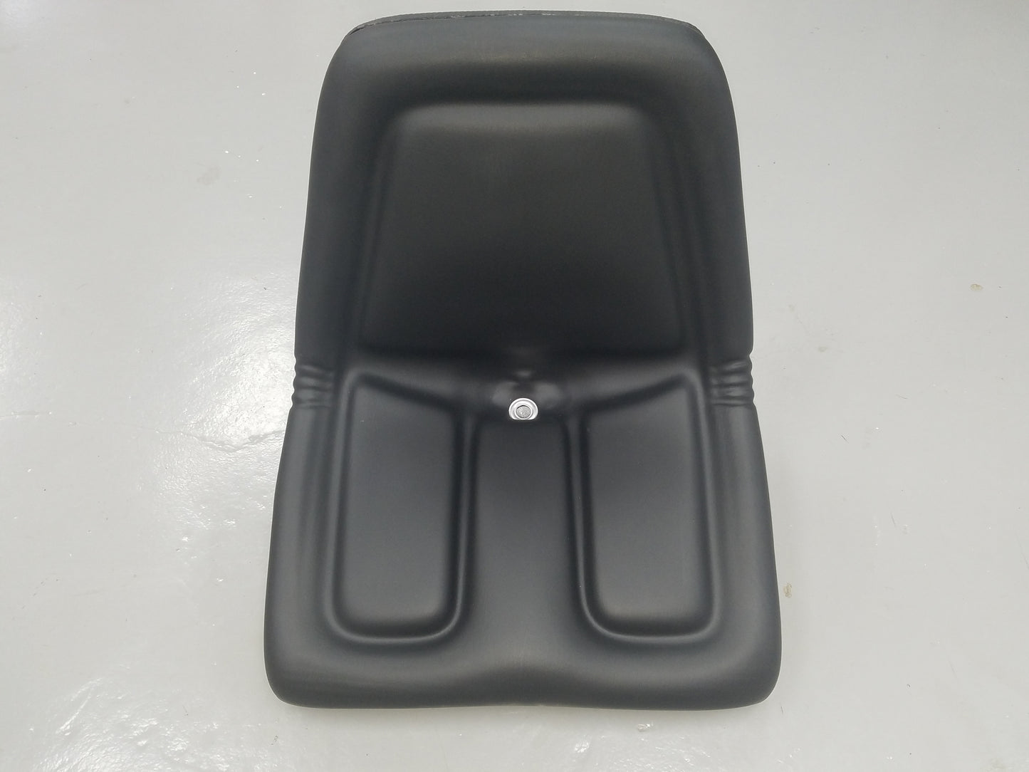 Tractor seat 533813V96
