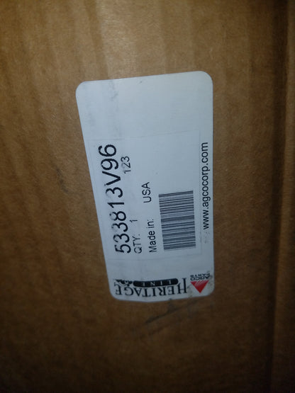 Tractor seat 533813V96