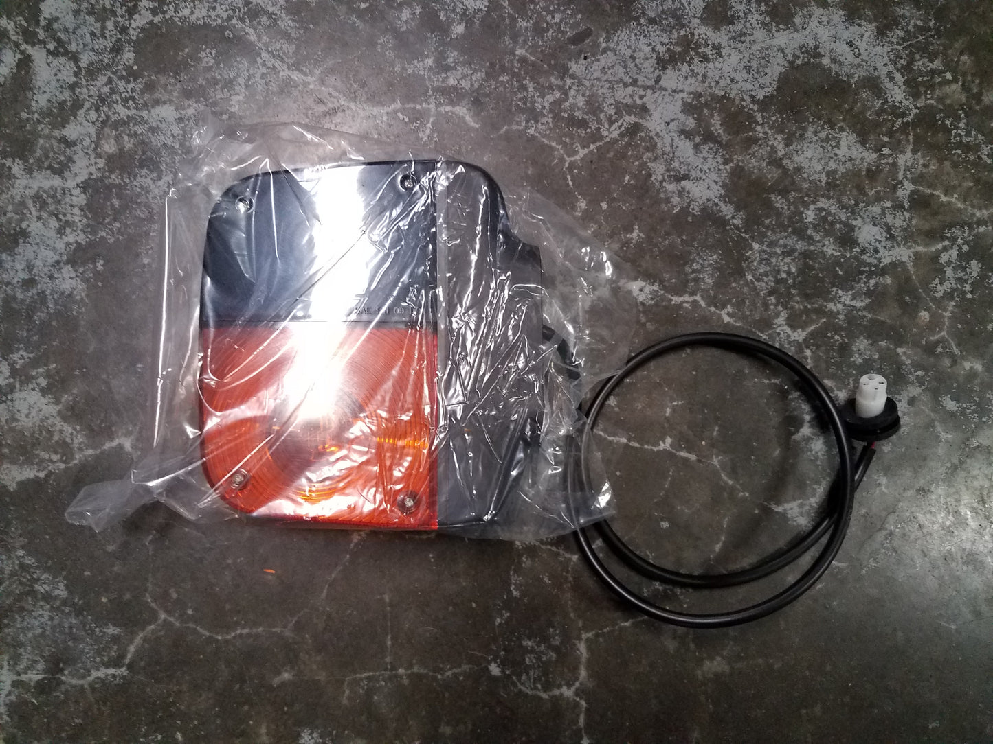 6256755M91 Massey Ferguson Combination Lamp (Right Side)