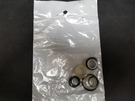 71516033   SEAL KIT