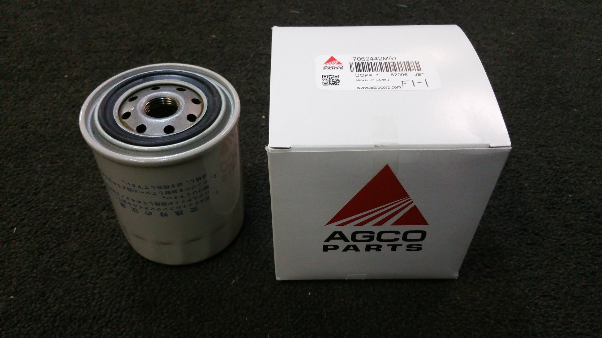 7069442M91 - Hydrostatic oil filter - Massey Ferguson – Roudebush 