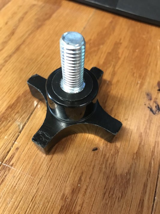 D18047   KNOB, STAR 3/8-16 X